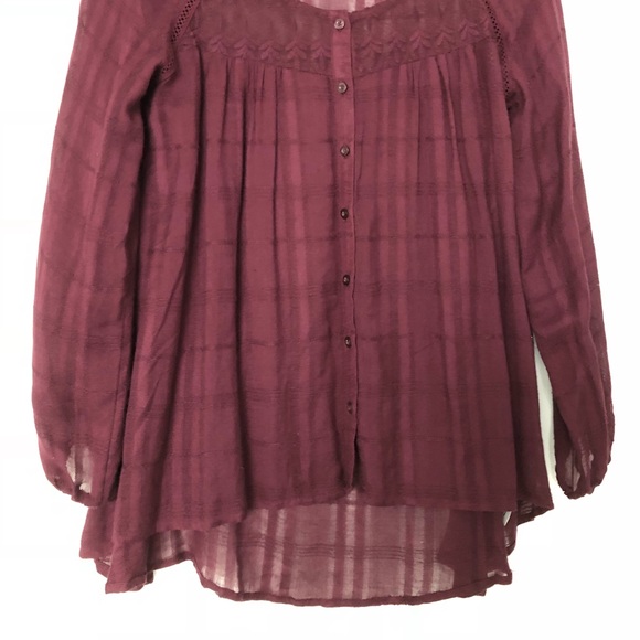 ADORABLE berry color long sleeve - Picture 2 of 4